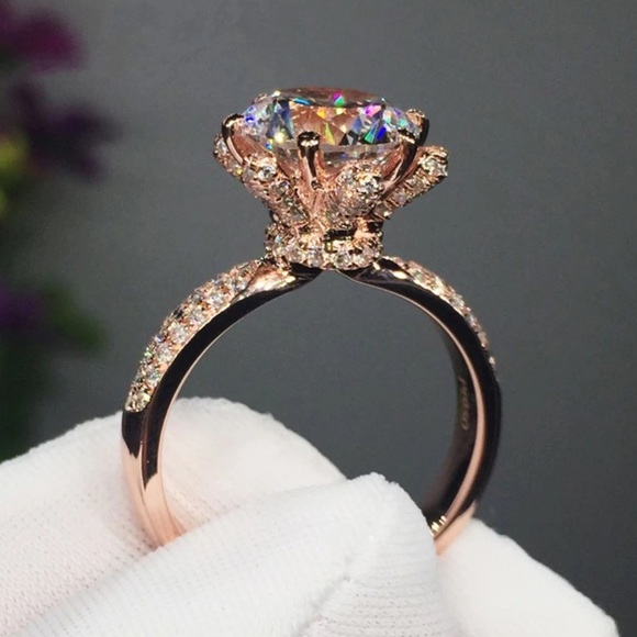 Jewelry - （size 7）18k rose gold engagement ring